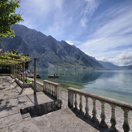 Apartments Goran Kotor Exterior photo