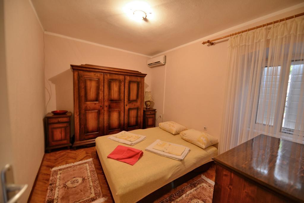 Apartments Goran Kotor Exterior photo